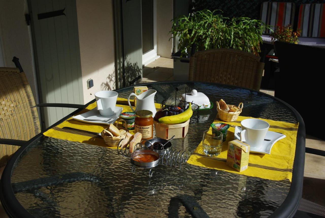 Bed and Breakfast Les Coronilles Saint-Maximin Zewnętrze zdjęcie